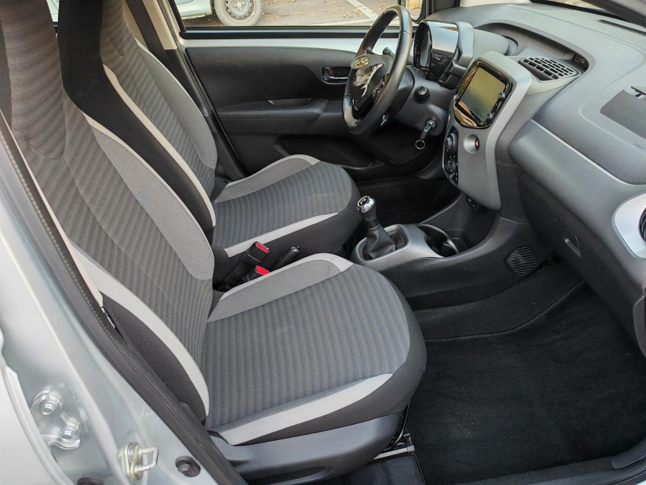 Toyota Aygo Connect 5 porte incidentata/sinistrata