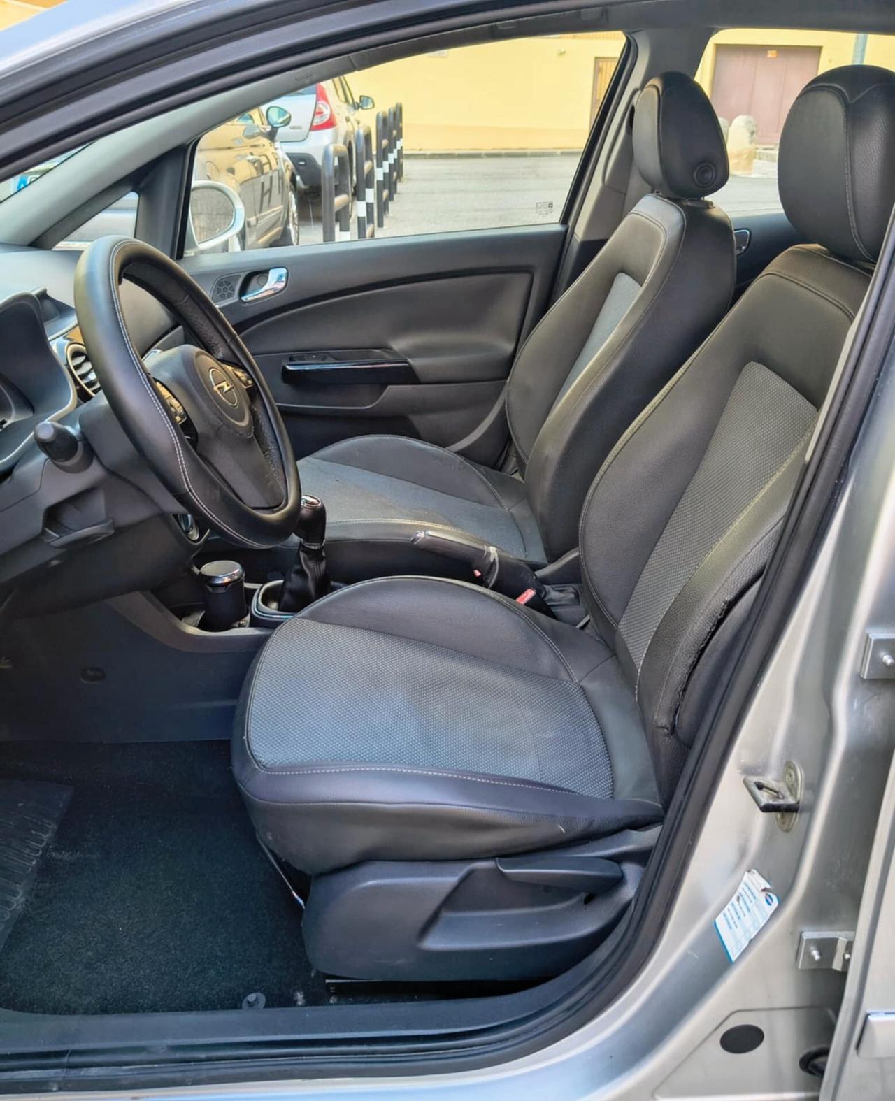 Opel Corsa 1.3 CDTI 75CV 5 porte Enjoy - KM 144000