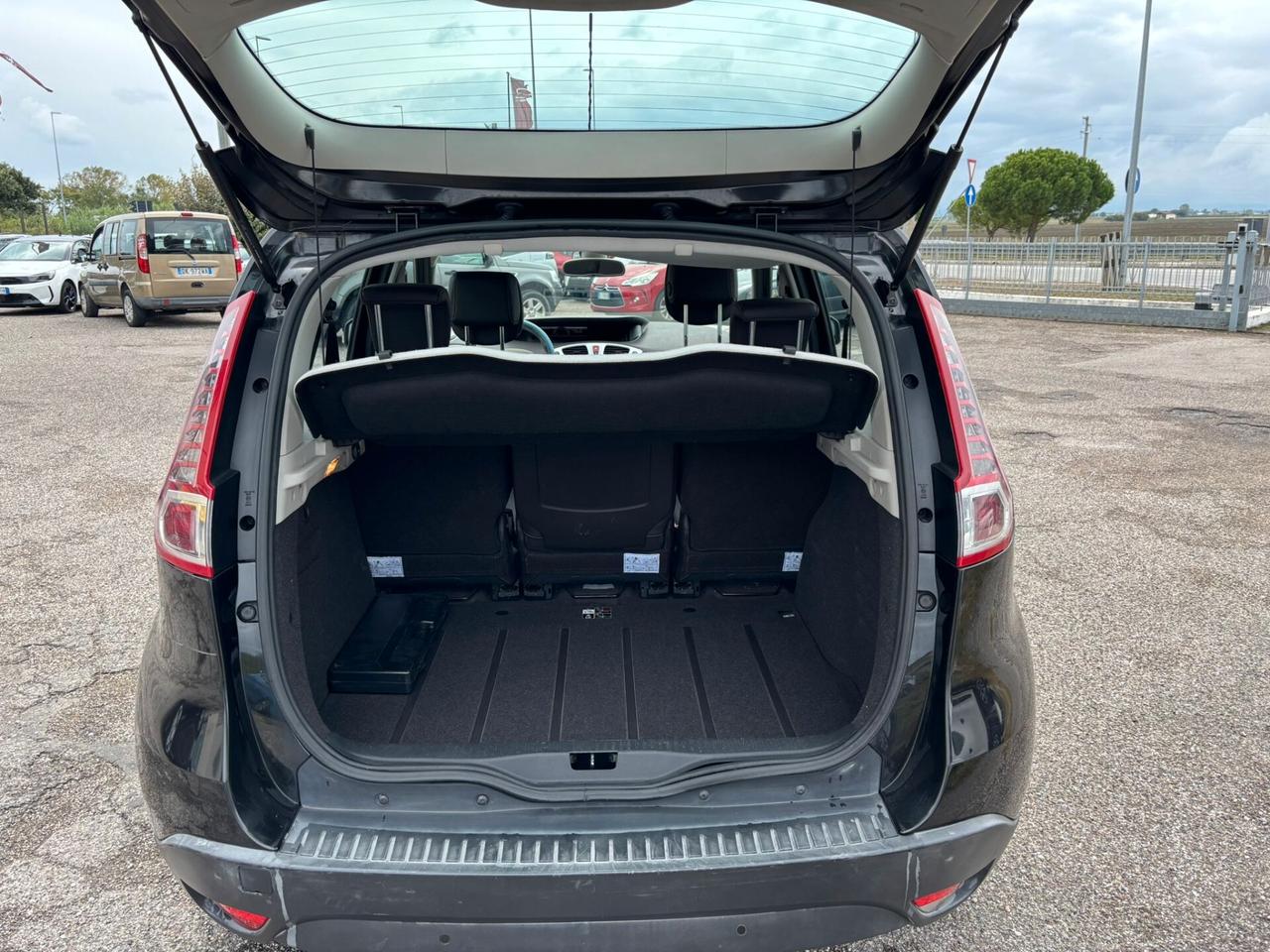 Renault Scenic Scénic X-Mod 1.9 dCi 130CV Luxe