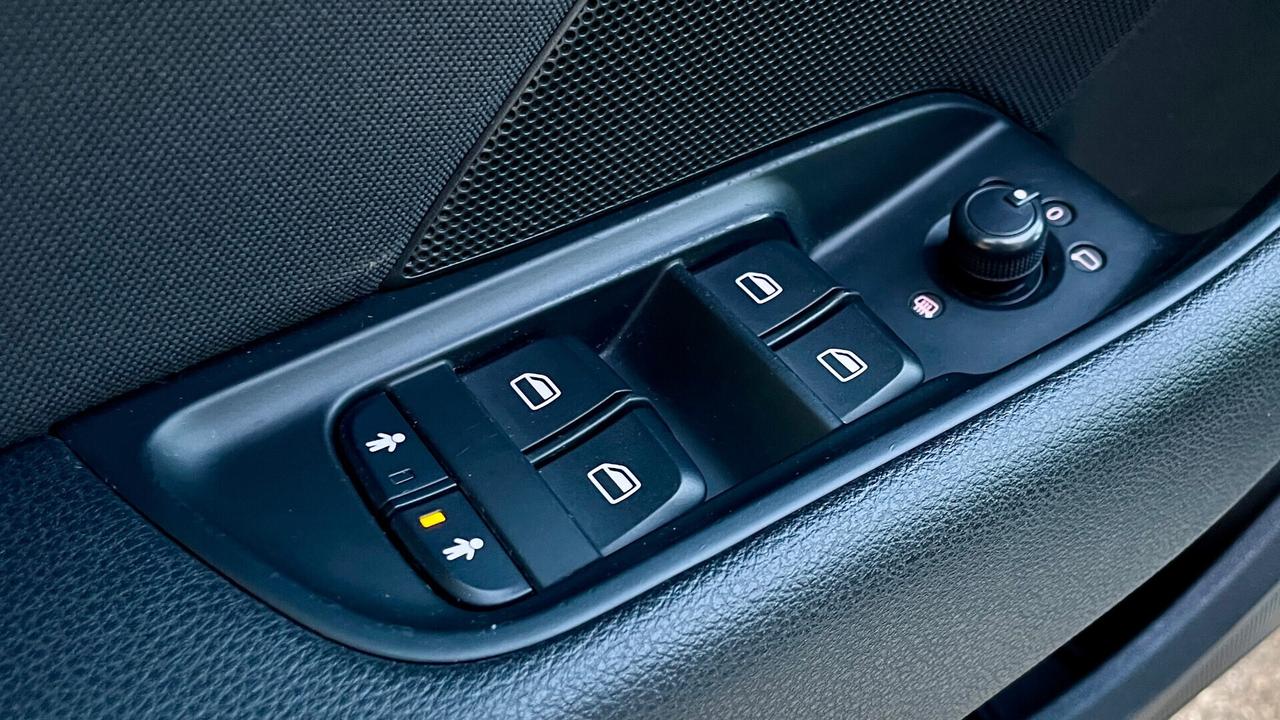 AUDI A3 SPORTBACK 1.6 TDI ULTRA 110CV - FULL LED, DISCHI FORATI, NEOPATENTATI