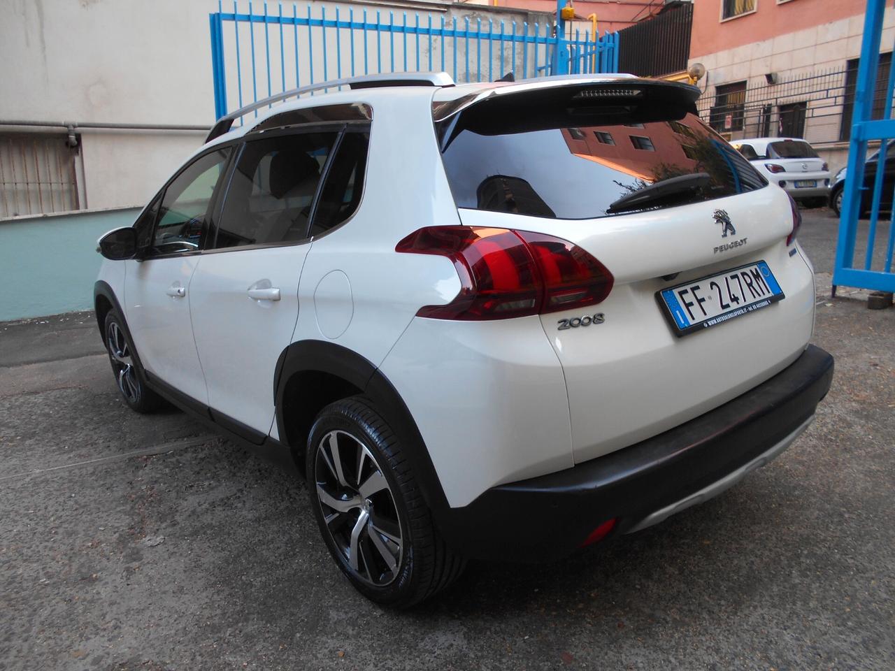 Peugeot 2008 BlueHDi 120 S&S Allure
