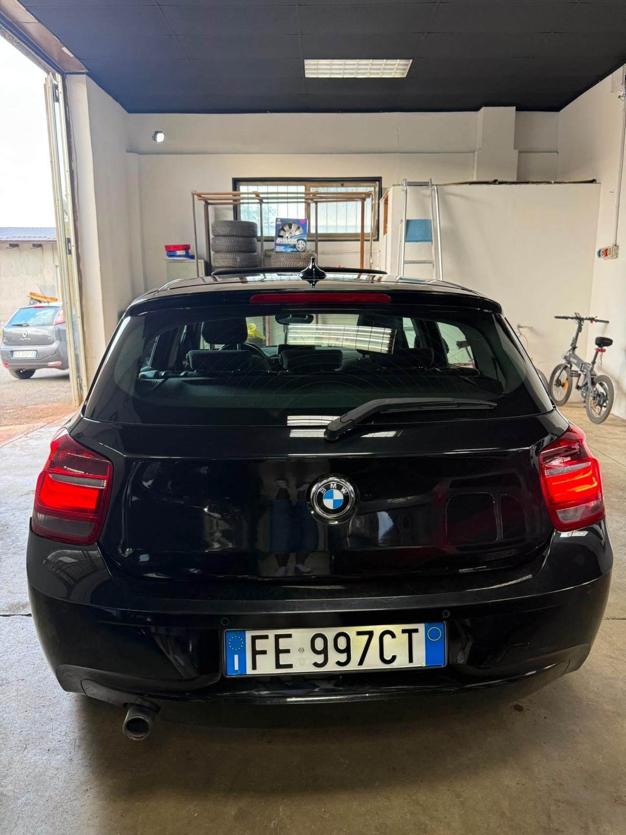 Bmw 118 118d 5p. Urban TETTO APRIBILE