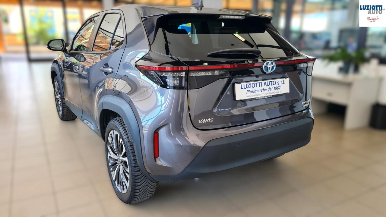 Toyota Yaris Cross 1.5 HYBRID 4WD LOUNGE