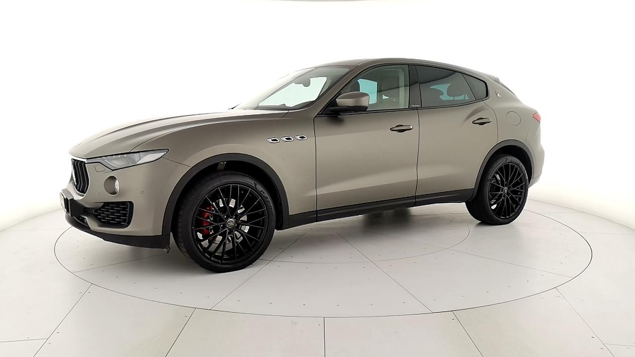 MASERATI Levante - Levante 3.0 V6 275cv auto