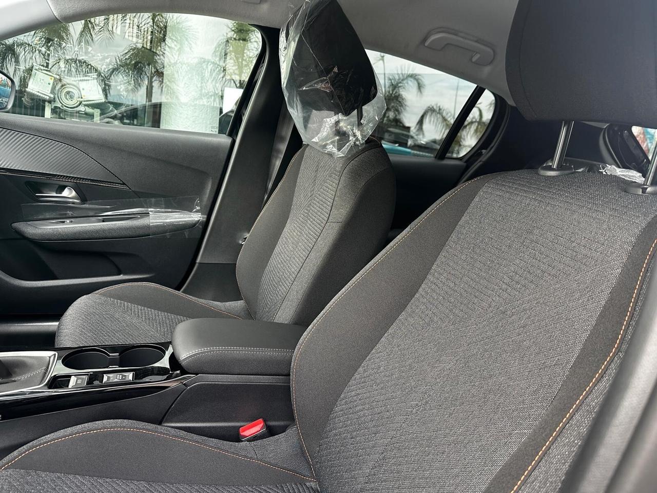 Peugeot 208 Turbo 100cv Business
