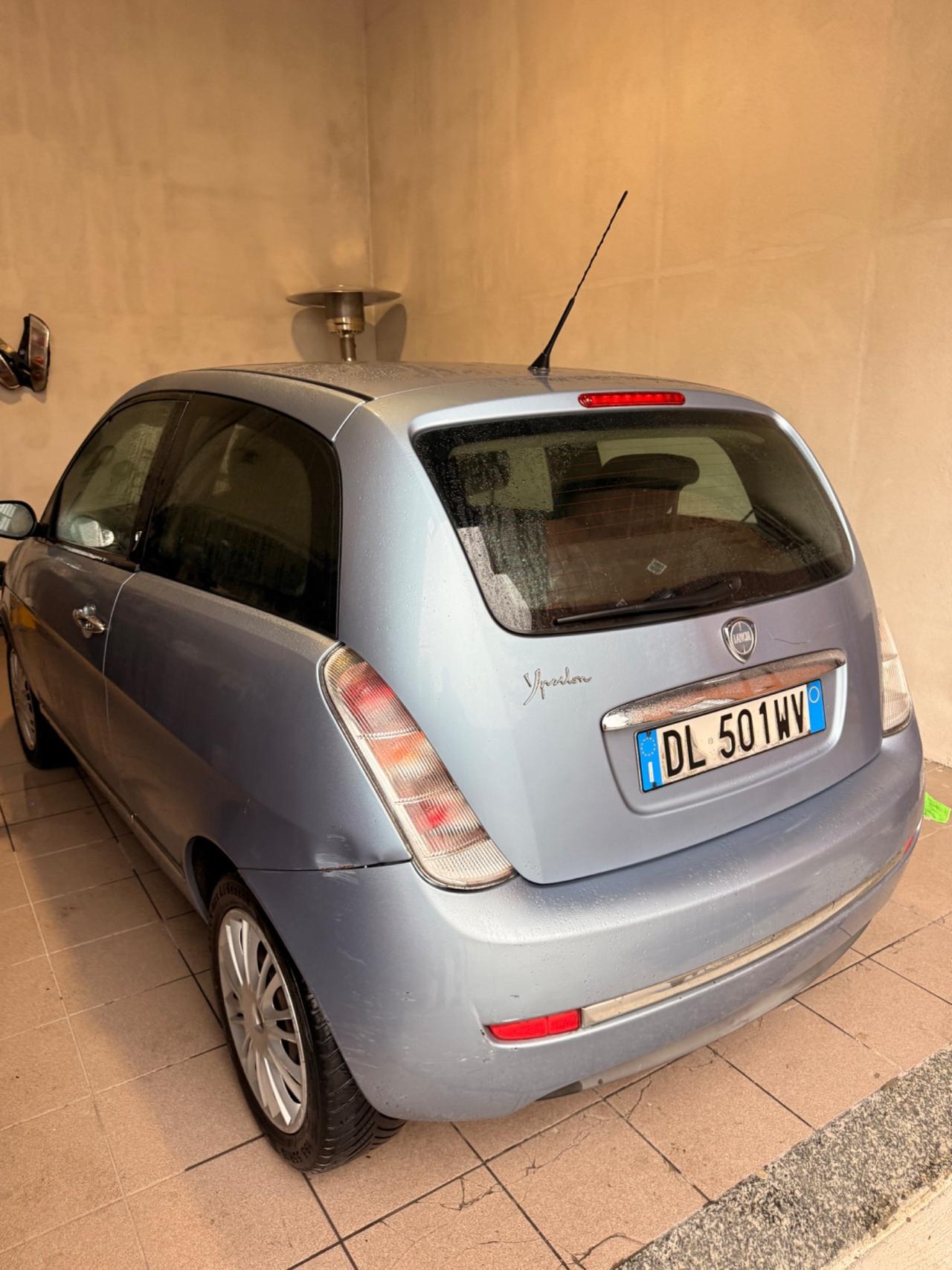 Lancia Ypsilon 1.4 Argento