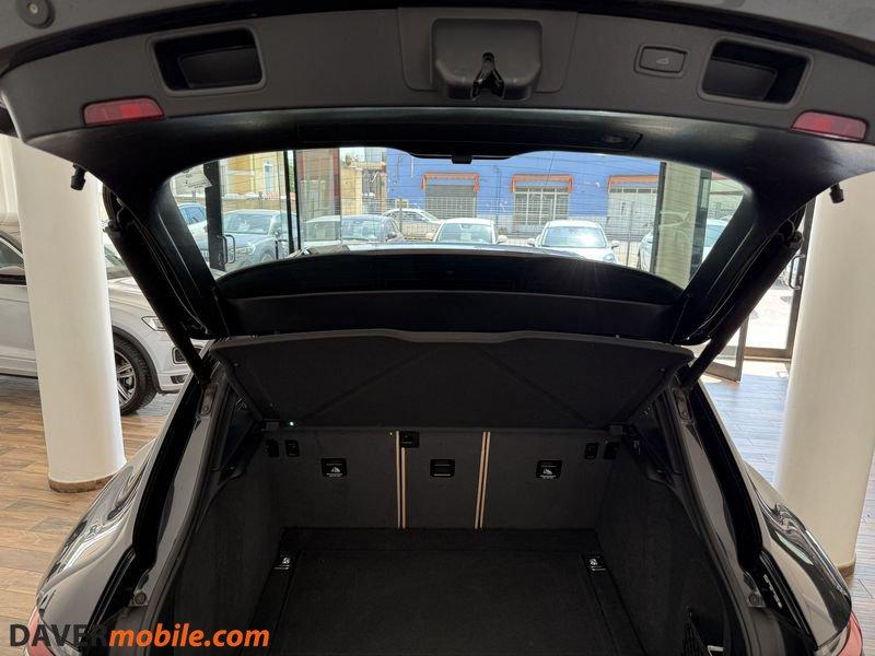 Porsche Macan 2.0 + tetto + pelle