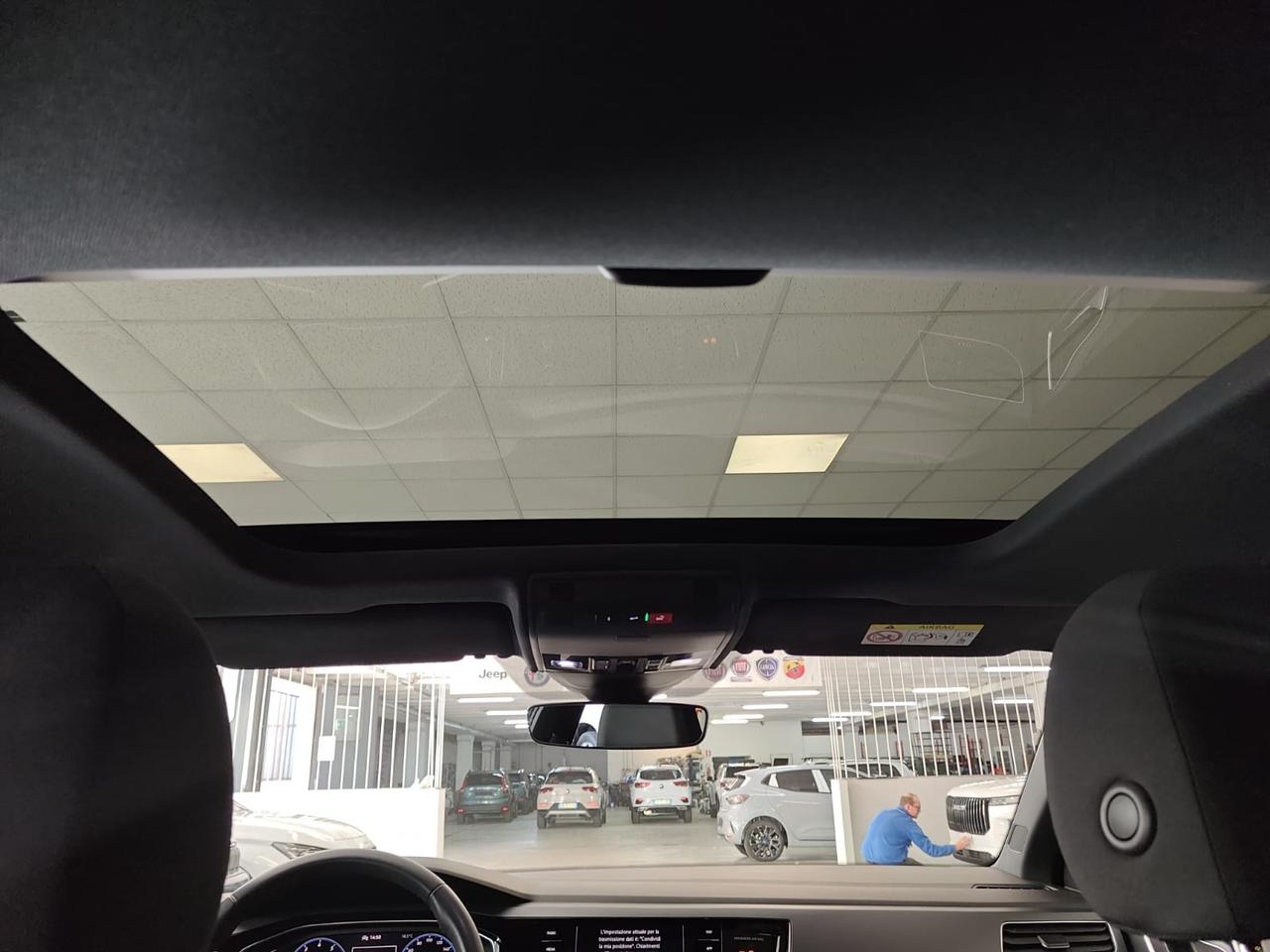 VOLKSWAGEN Taigo 1.5 tsi R-Line 150cv dsg