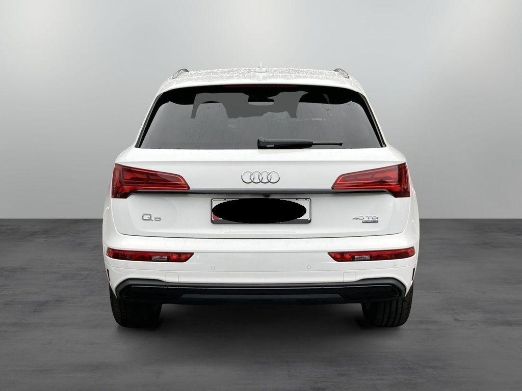 AUDI Q5 40 TDI quattro S line