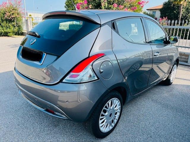 Lancia Ypsilon 1.3 MJT 16V 80 CV 5 porte S&S Gold