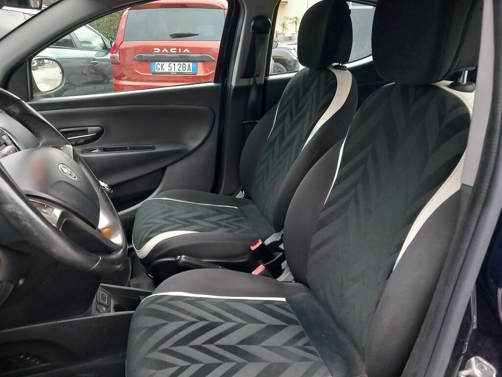 Lancia Ypsilon 5 Porte 1.2 Platinum