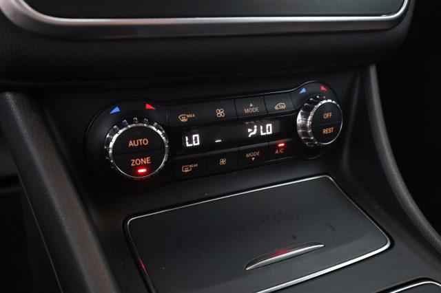 MERCEDES-BENZ CLA sse GLA GLA 200 d Automatic Business