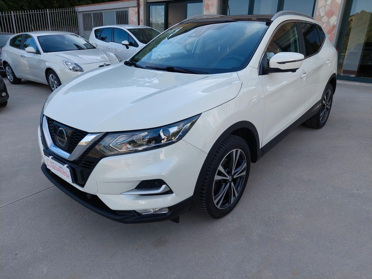 Nissan Qashqai 1.6 dCi 131CV TETTO P.