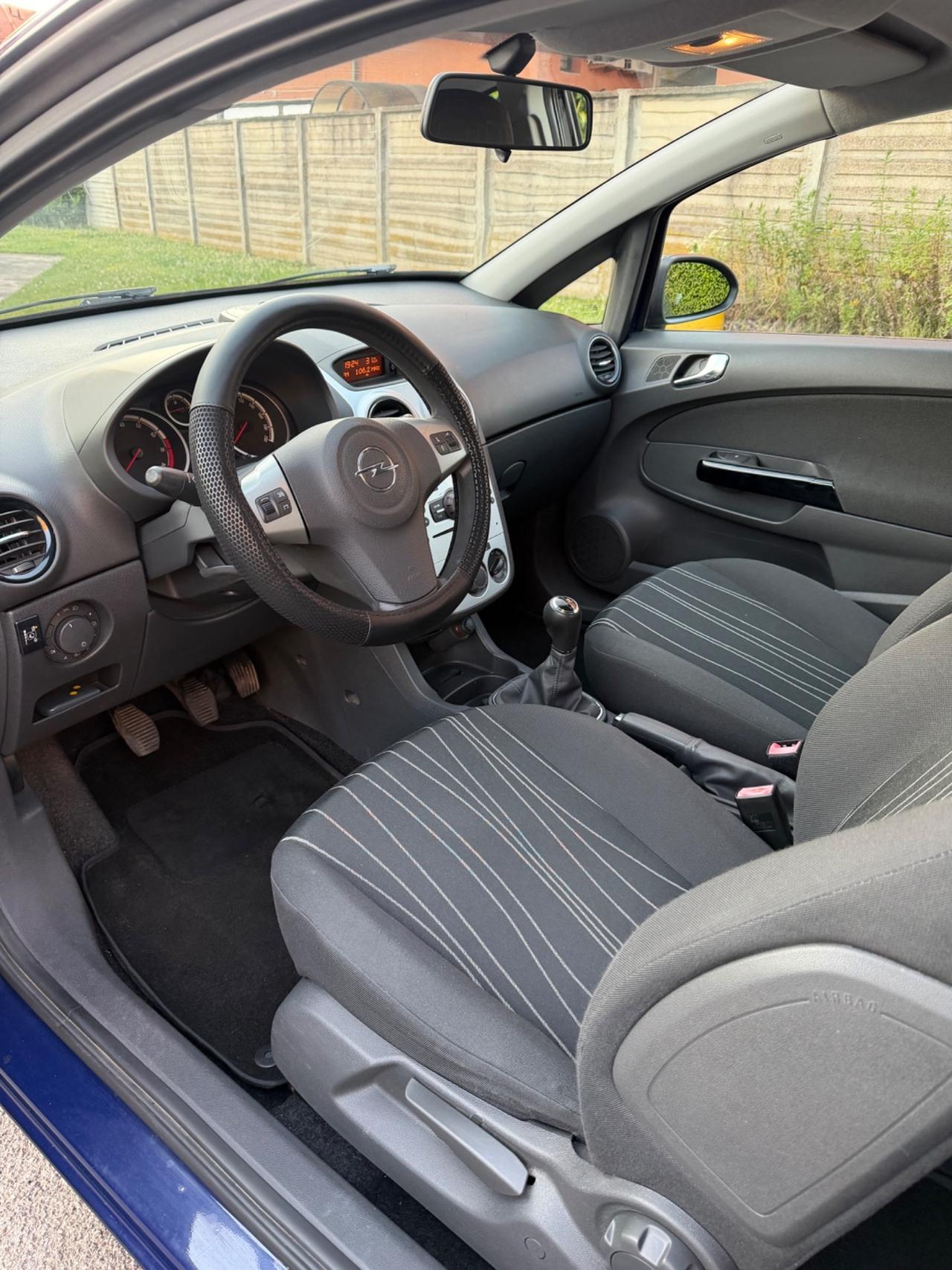 Opel Corsa 1.2 75CV 3 porte GPL-TECH Club