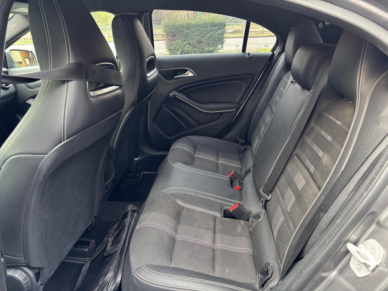 Mercedes-benz A 180 d Automatic Premium