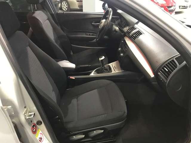 BMW 118 Serie 1 E/81-87 118i 5p Futura