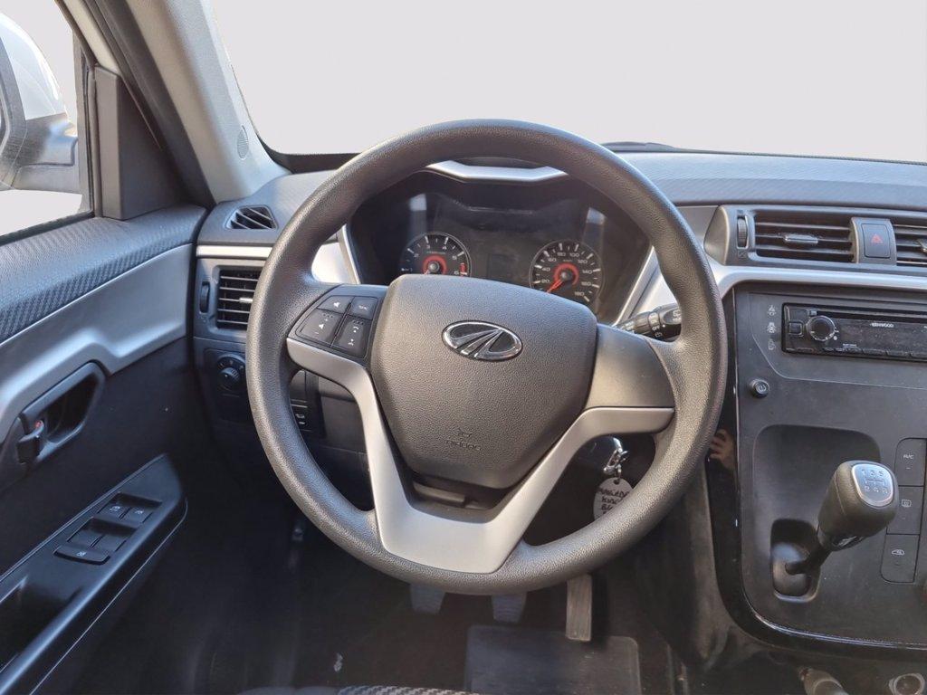 MAHINDRA Kuv100 1.2 k6+ del 2023