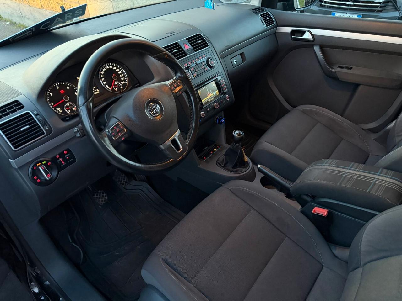 Volkswagen Touran 1.6 TDI DPF HIGHLINE