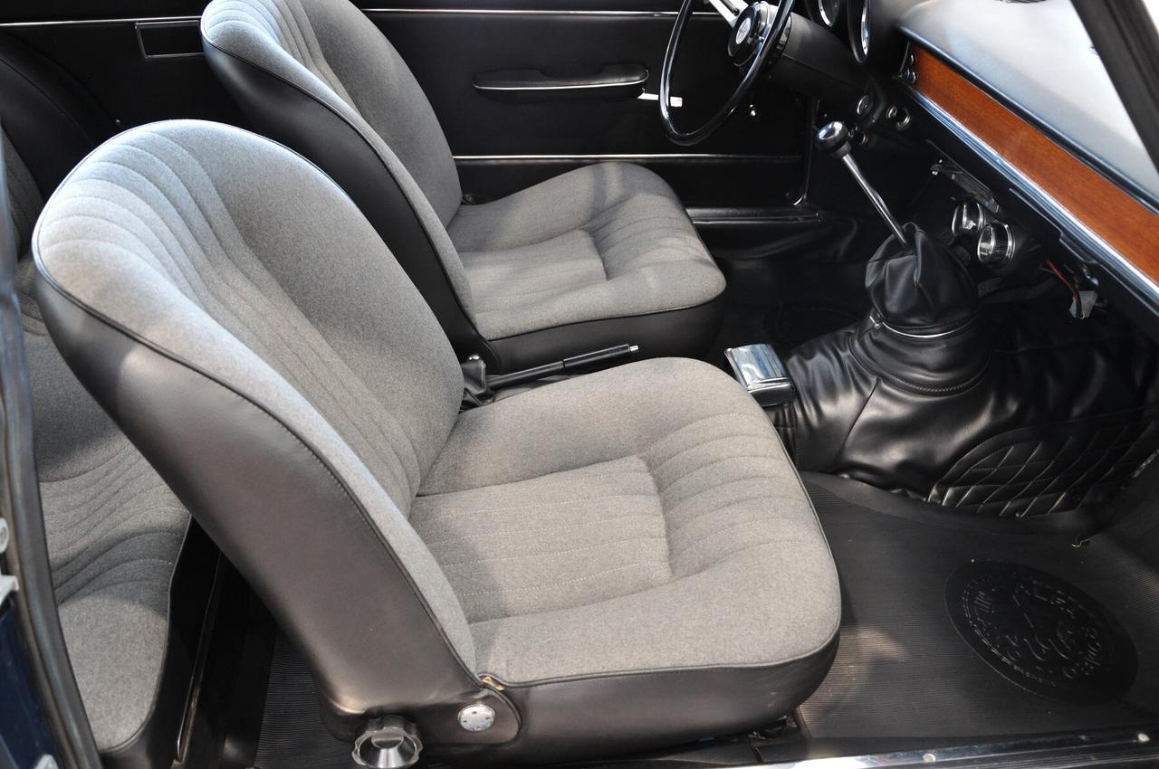 Alfa Romeo GT 1300 Junior ASI Oro conservata
