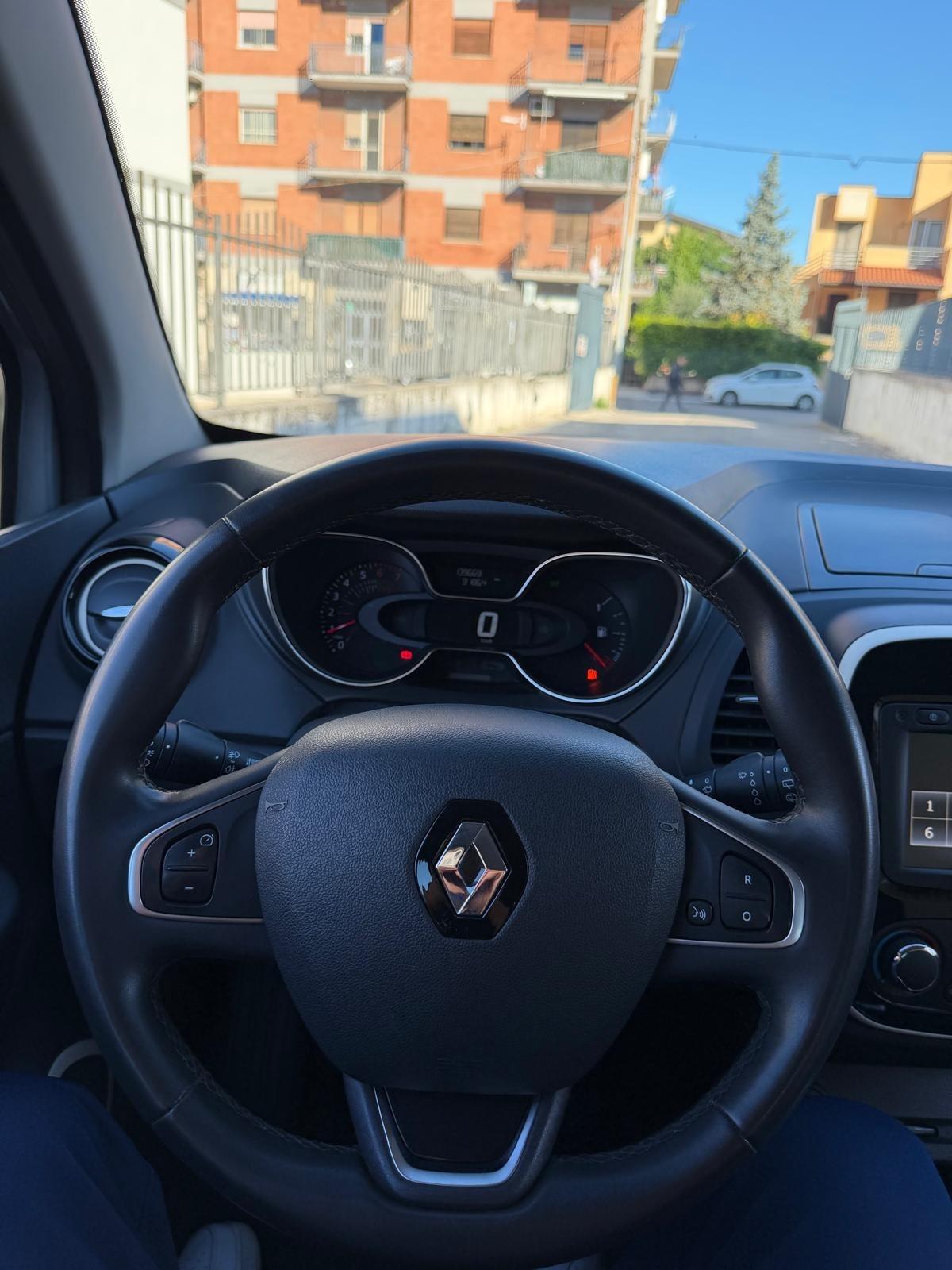 Renault Captur TCe 100 CV Intens