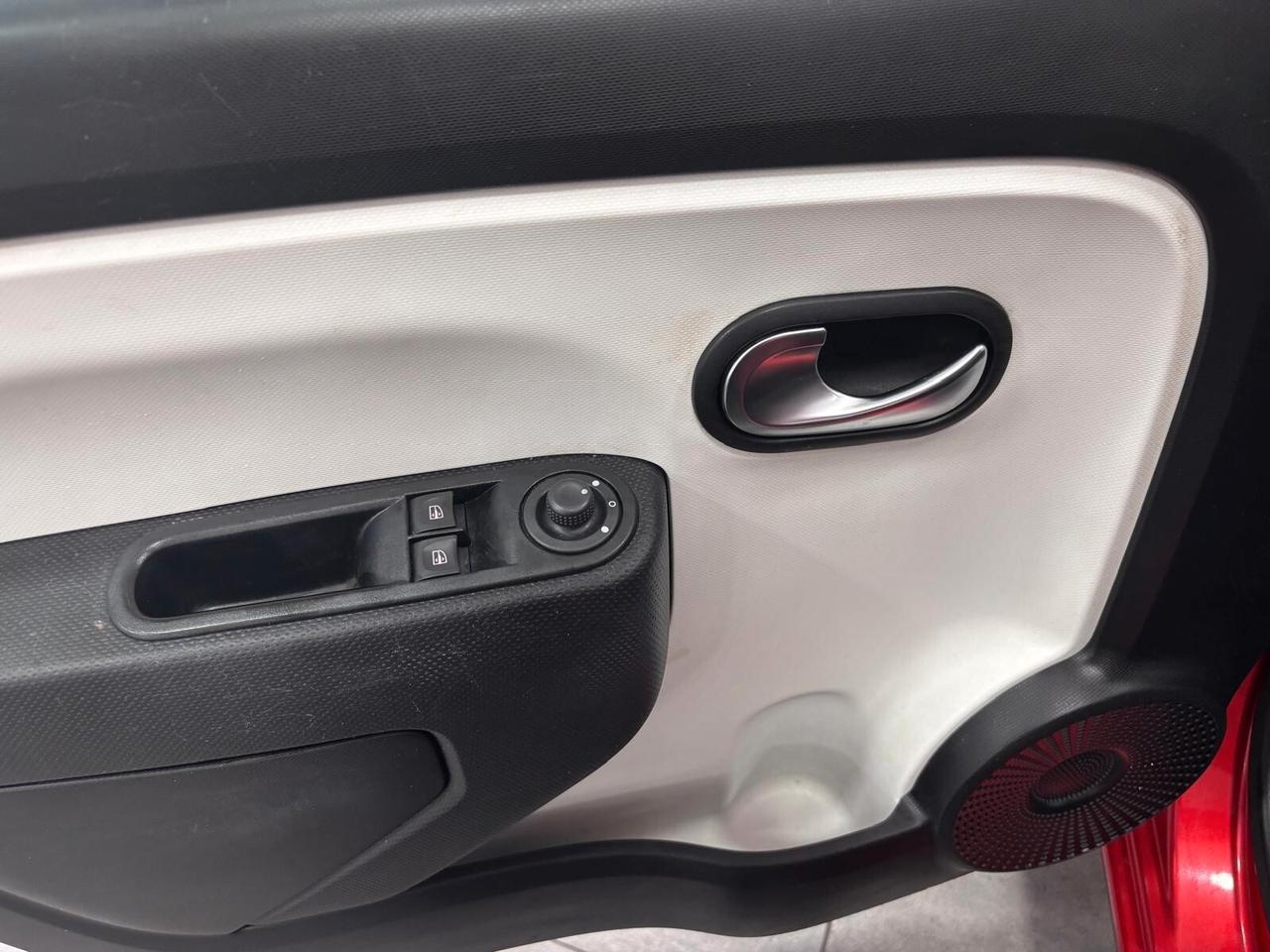 RENAULT TWINGO 1.0 LUXE EDITION