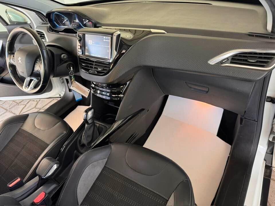 Peugeot 2008 BlueHDi 100 S&S Allure