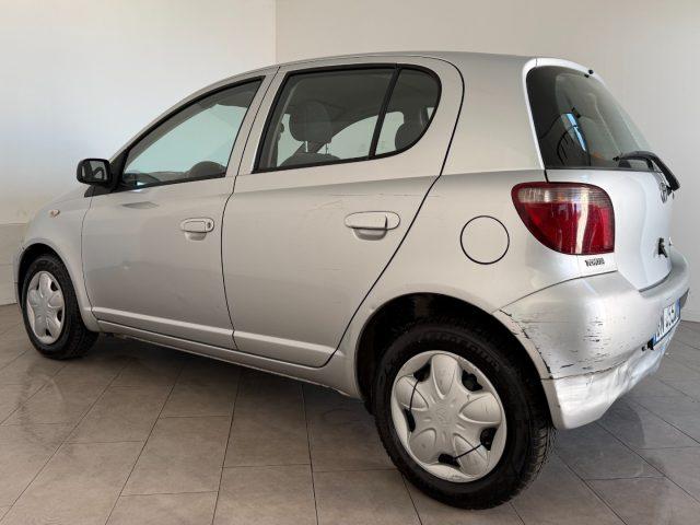 TOYOTA Yaris 1.0i 16V cat 5 porte Sol
