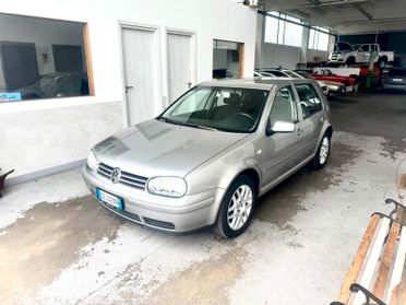 Volkswagen Golf 1.6 16V cat 5p. Highline