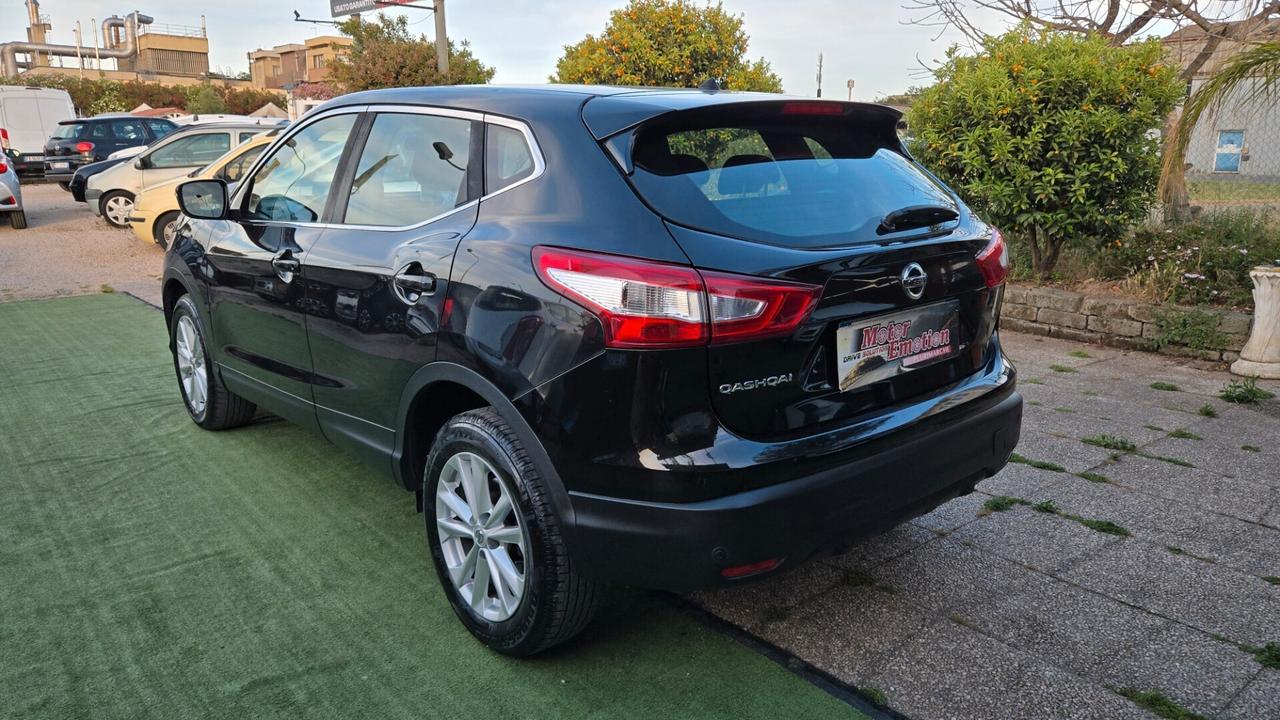 Nissan Qashqai 1.5 dCi N-Vision
