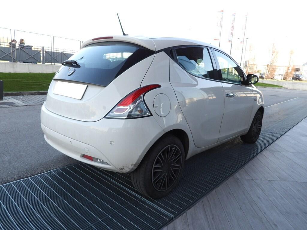 Lancia Ypsilon 5 Porte 1.2 Gold