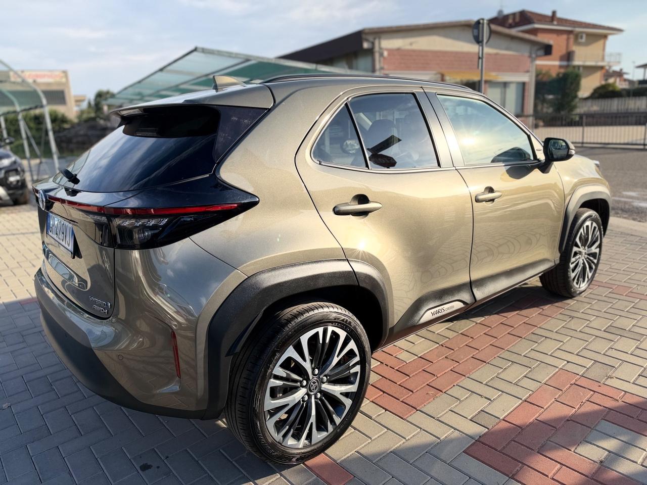 Toyota Yaris Cross 1.5 Hybrid 5p. E-CVT AWD-i Lounge