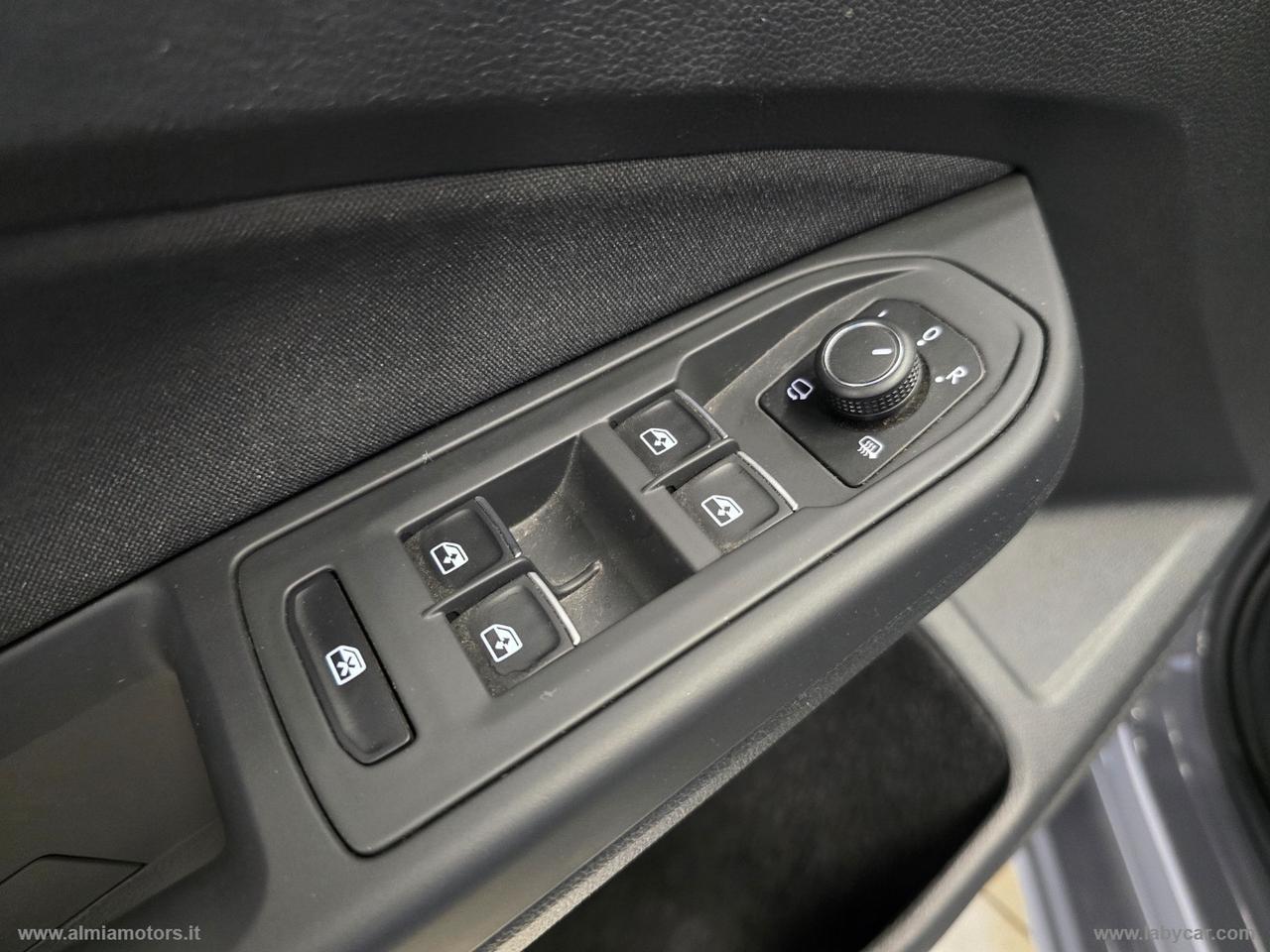 VOLKSWAGEN Golf 1.0 TSI EVO Life