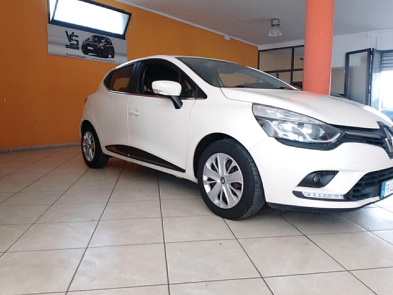 Renault Clio dCi 8V 75 CV Start&Stop 5 porte Energy Duel