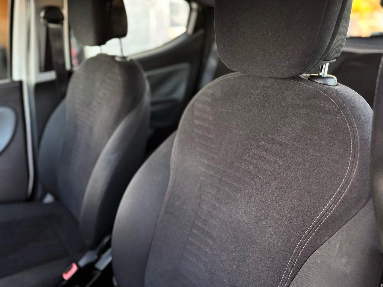 Lancia Ypsilon 0.9 TwinAir 85 CV 5 porte Metano Ecochic Gold