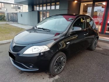 Lancia Ypsilon 1.2 69 CV 5 porte Gold FP517