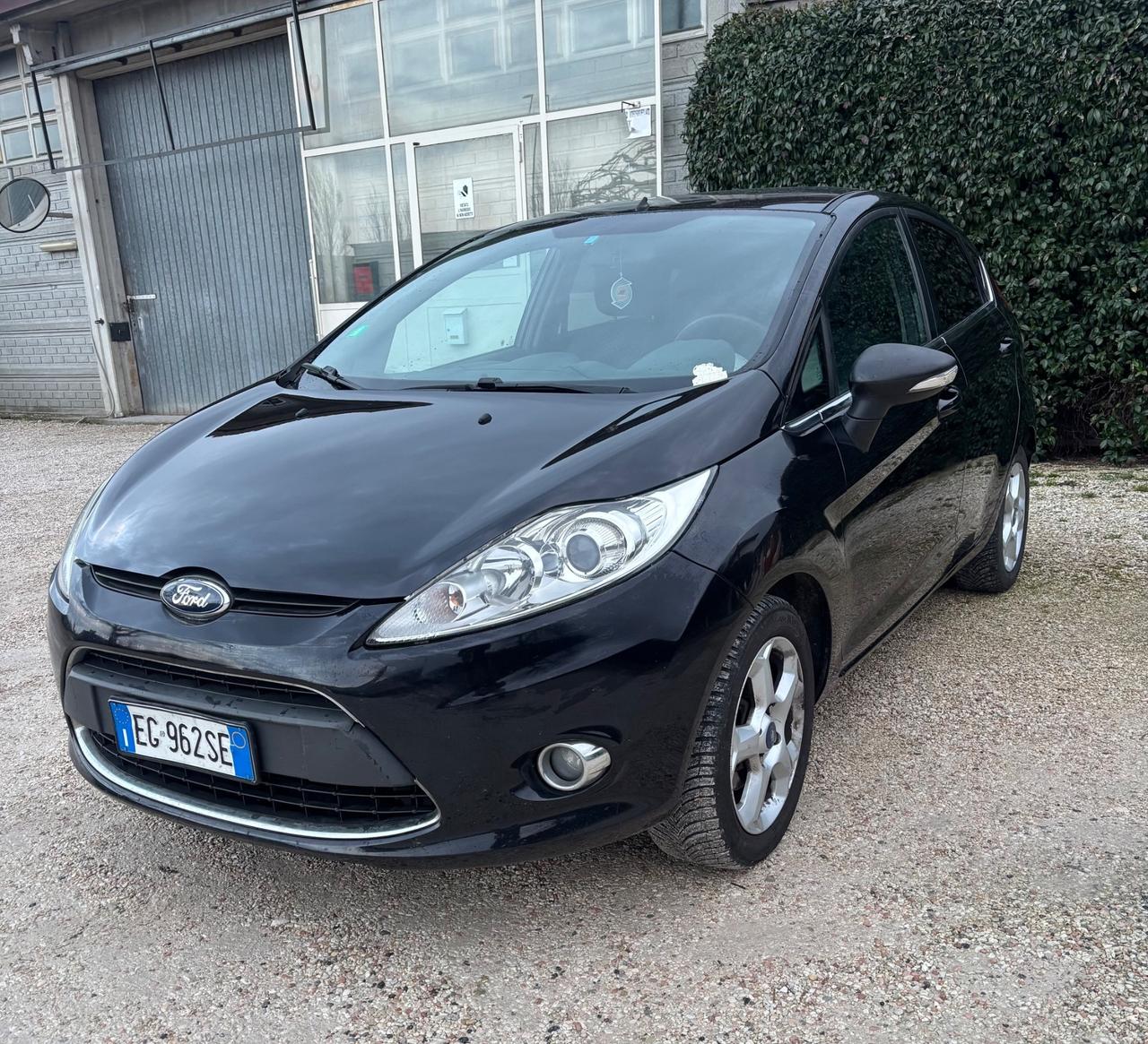 Ford Fiesta 1.2 5 porte Bz.- GPL Titanium
