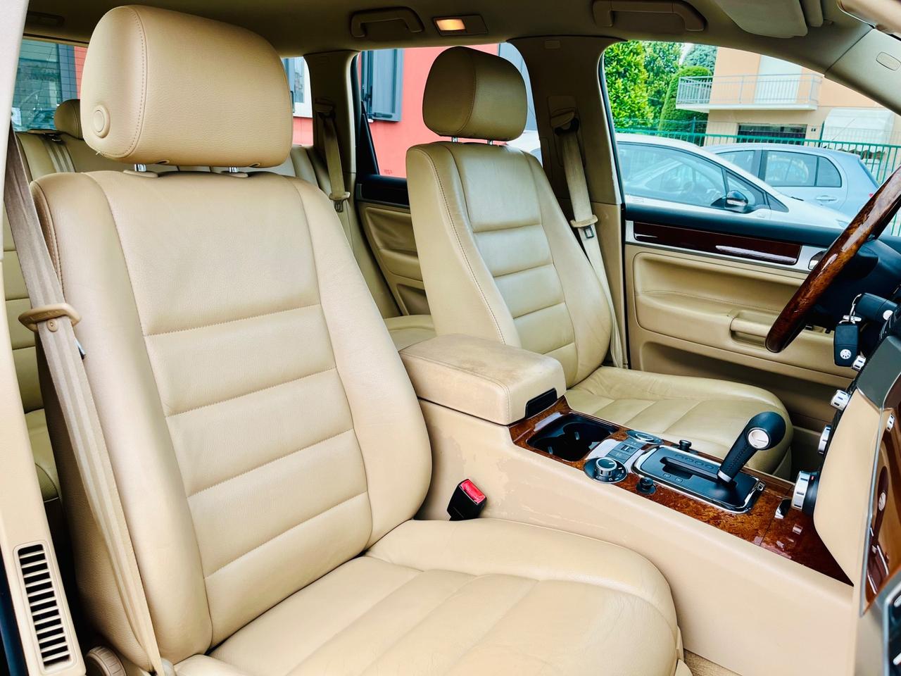 Volkswagen Touareg 3.0 TDI V6 240cv Executive
