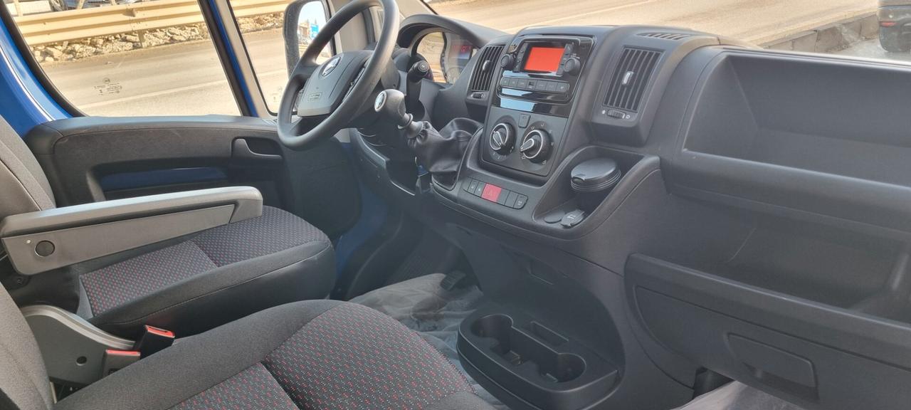 Furgone Opel Movano 2.2 HDI 120cv 3Posti 9000km Unipro