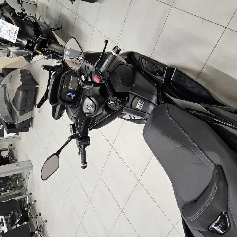 Yamaha X-Max 300 Tech Max - 2025