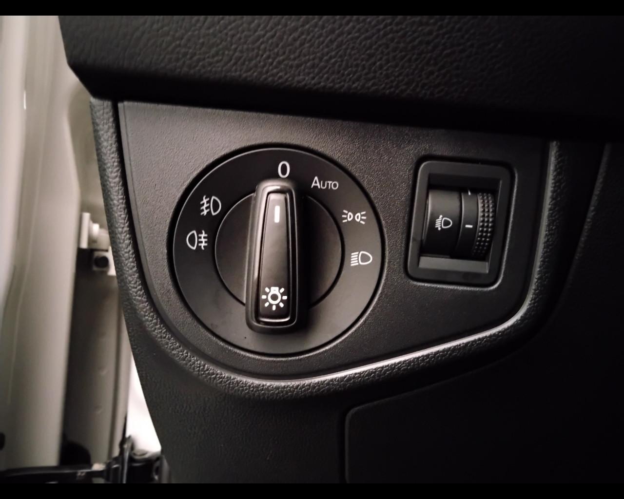 VOLKSWAGEN Taigo - Taigo 1.0 tsi R-Line 110cv