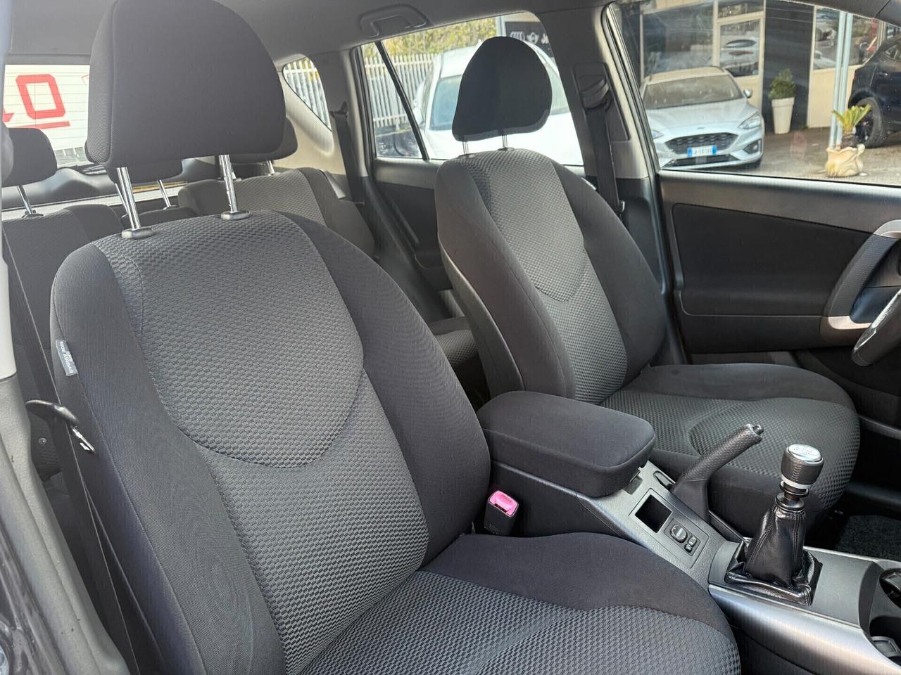 Toyota RAV 4 RAV4 2.2 D-4D 136 CV Luxury