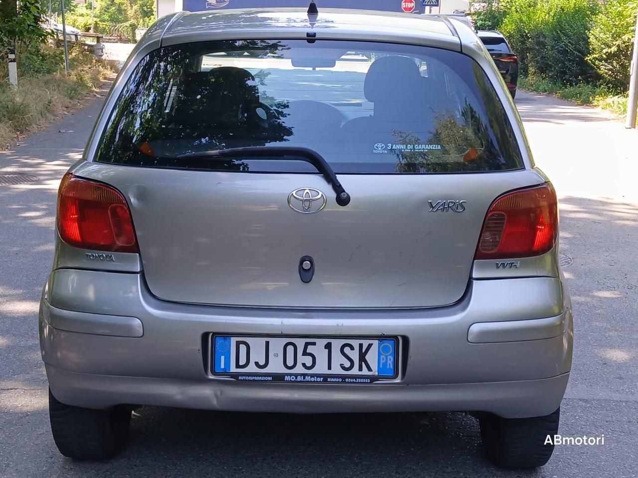 Toyota Yaris 1.0i 16V cat 3 porte Sol
