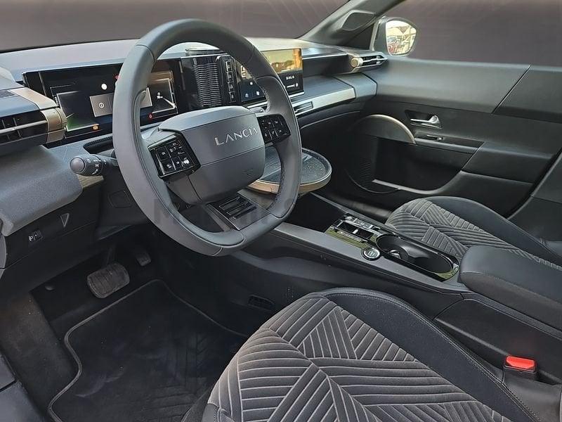 Lancia Ypsilon Ypsilon Hybrid e-DCT LX