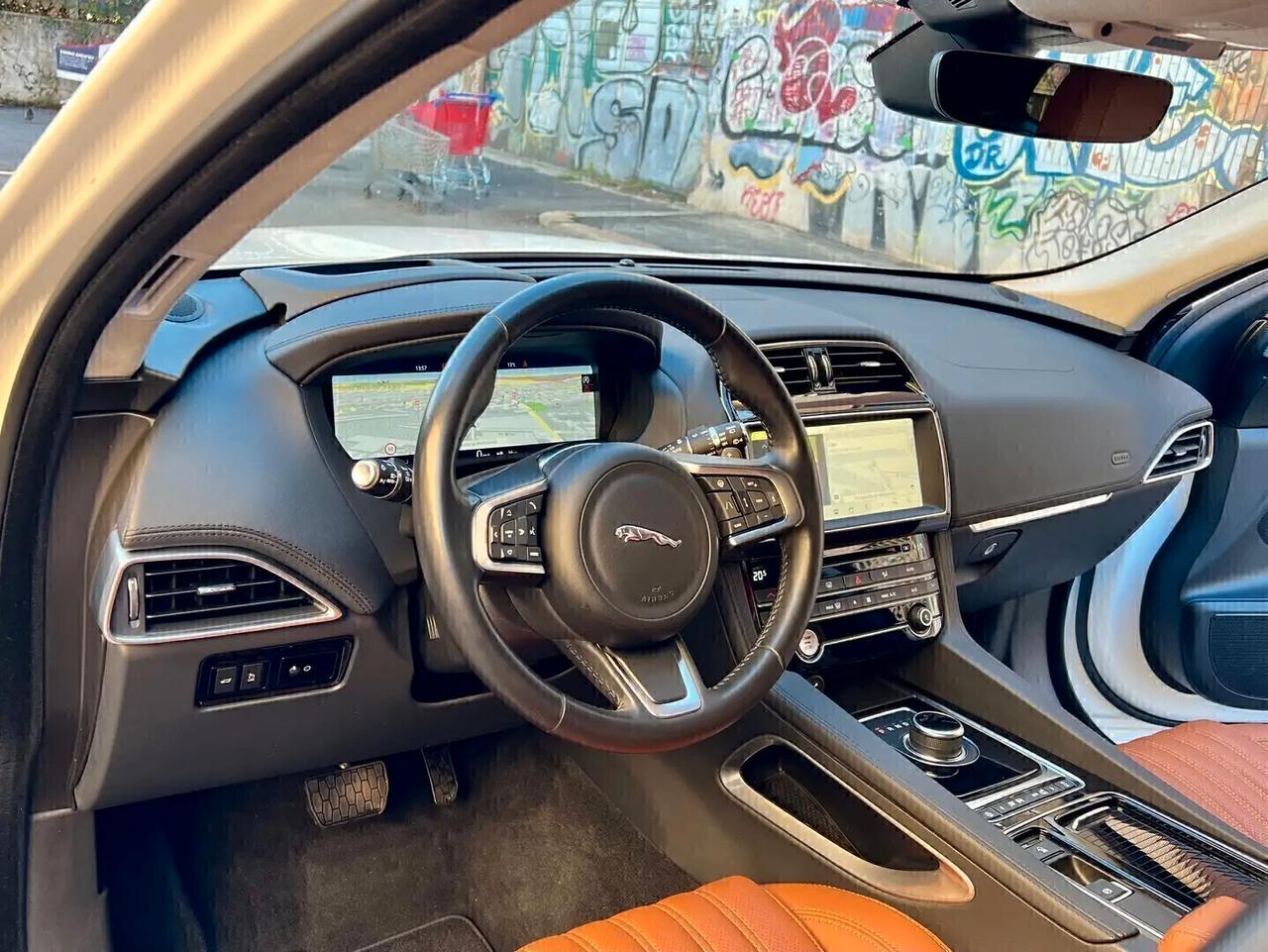 Jaguar F-Pace 2.0 300 CV AWD aut. Portfolio