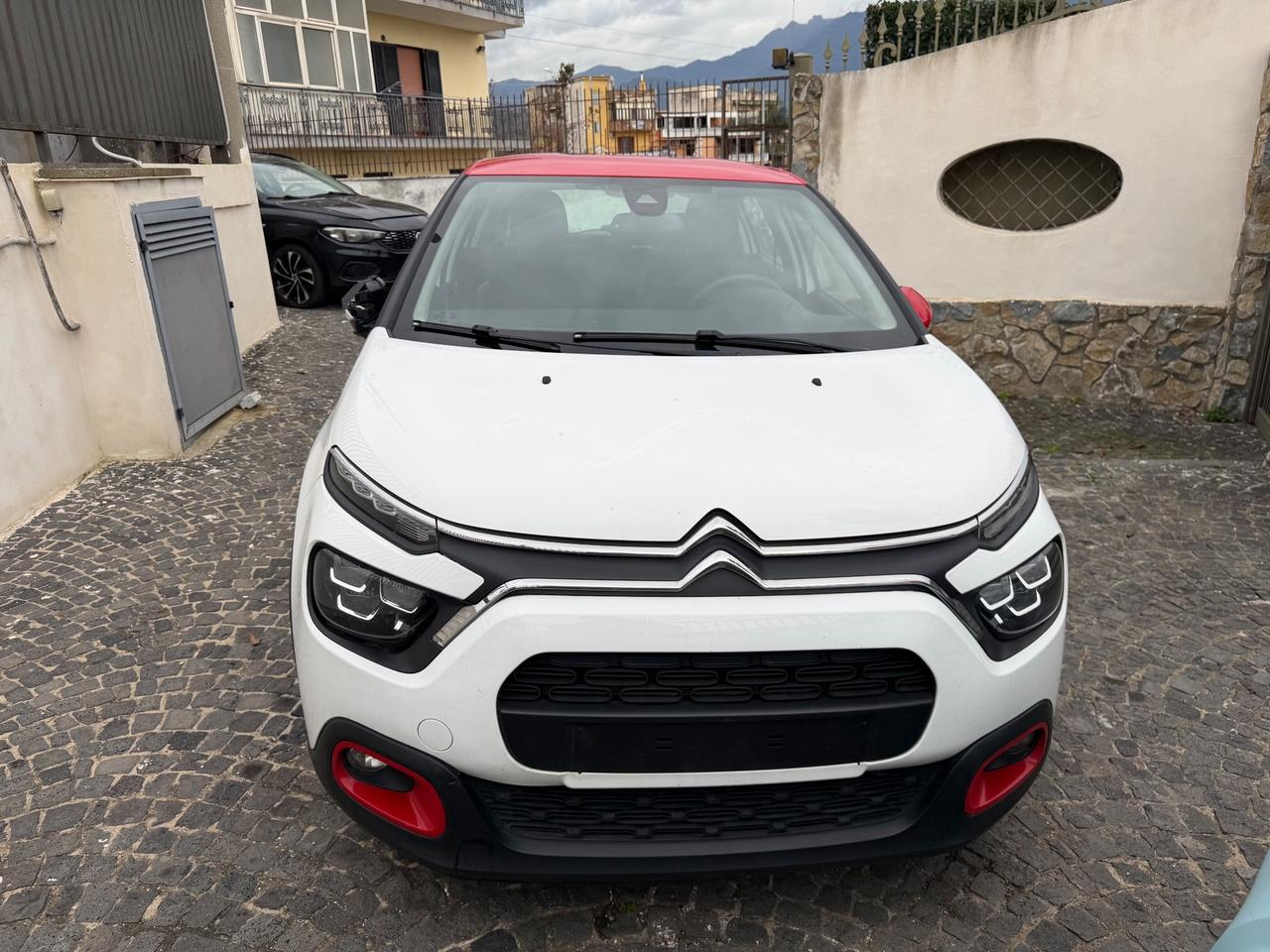 Citroen C3 83cv Benzina 5 porte Shine Navi bicolor pdc