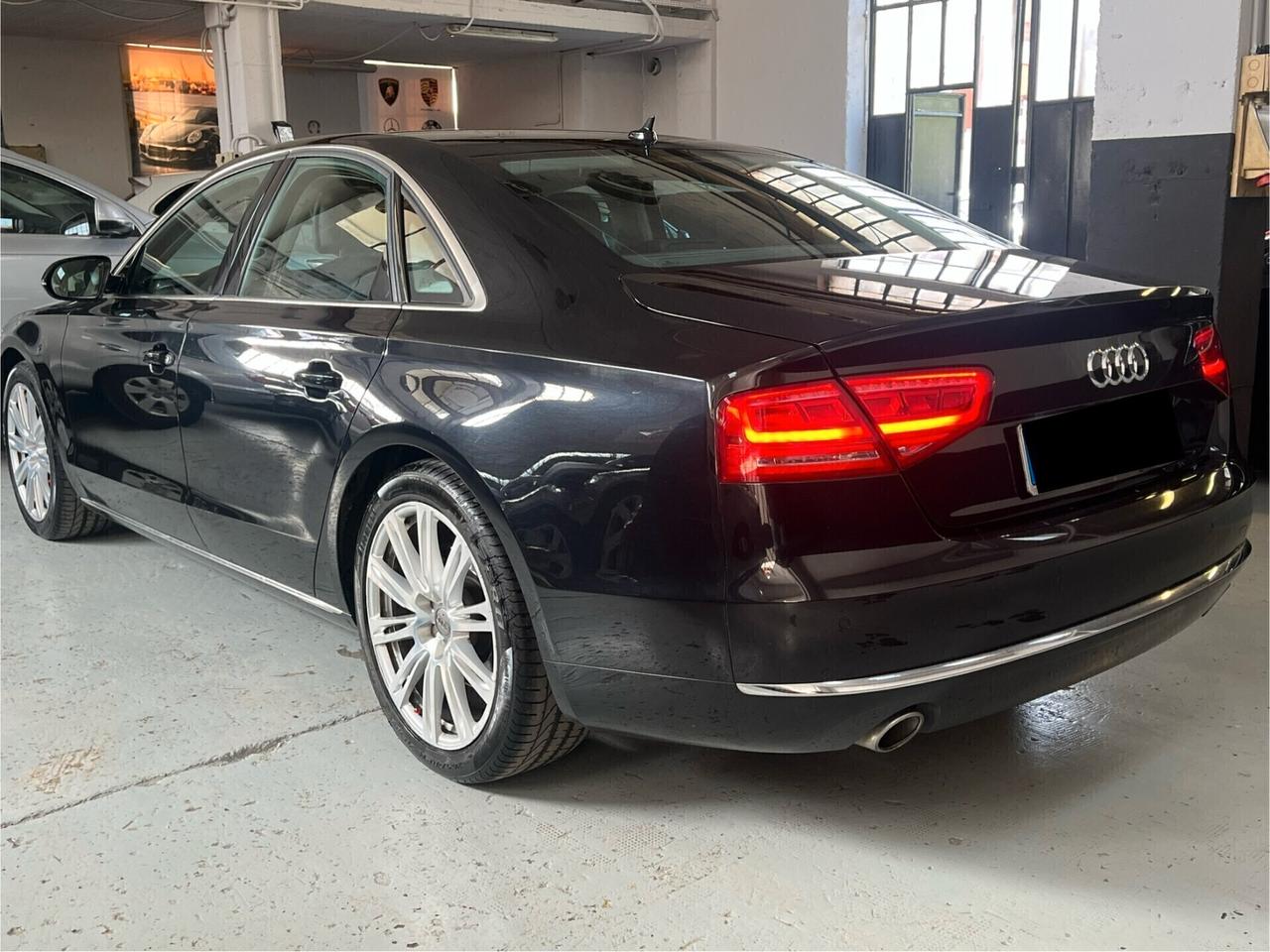 Audi A8 3.0 TDI 250 CV clean diesel quattro tiptronic