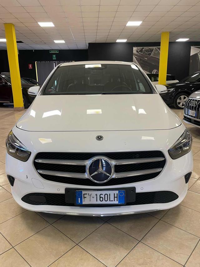MERCEDES-BENZ B 180 d*LED/PELLE/TELEC/AUTOMATICA*