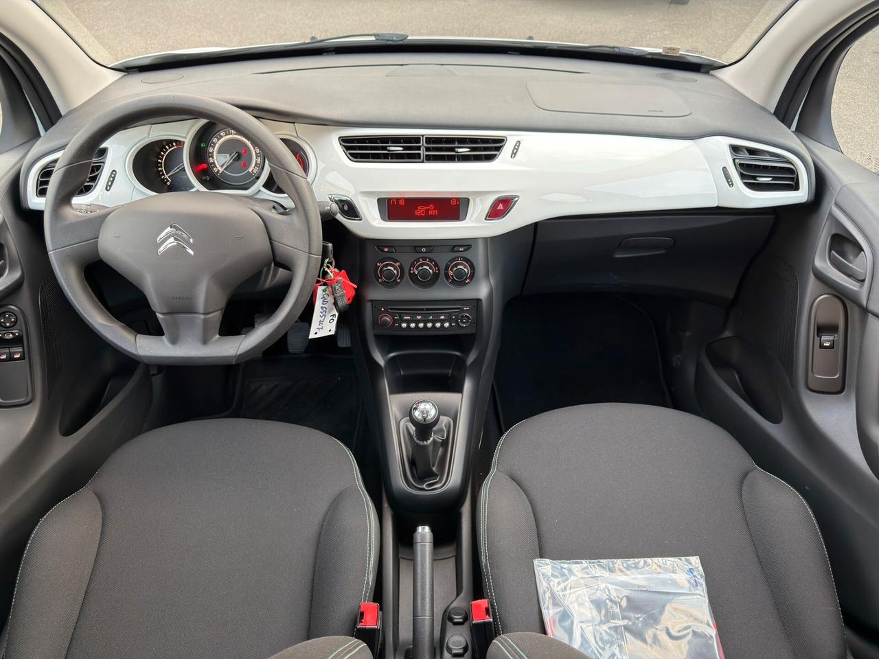 Citroen C3 PureTech 82 Feel 15.000 KM