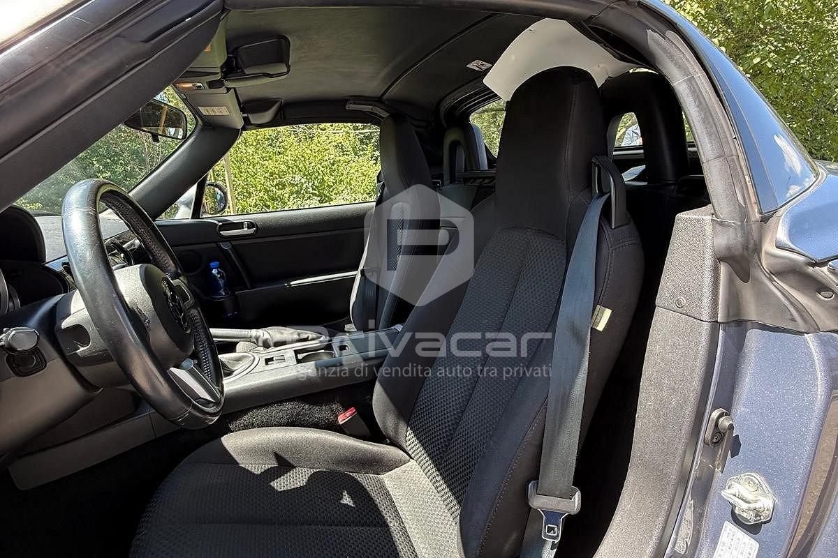 MAZDA MX-5 Roadster Coupé 1.8L Wind