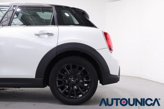 MINI Cooper 1.5 COOPER CAMDEN 5PORTE AUTOMATICA TETTO PANORAMA